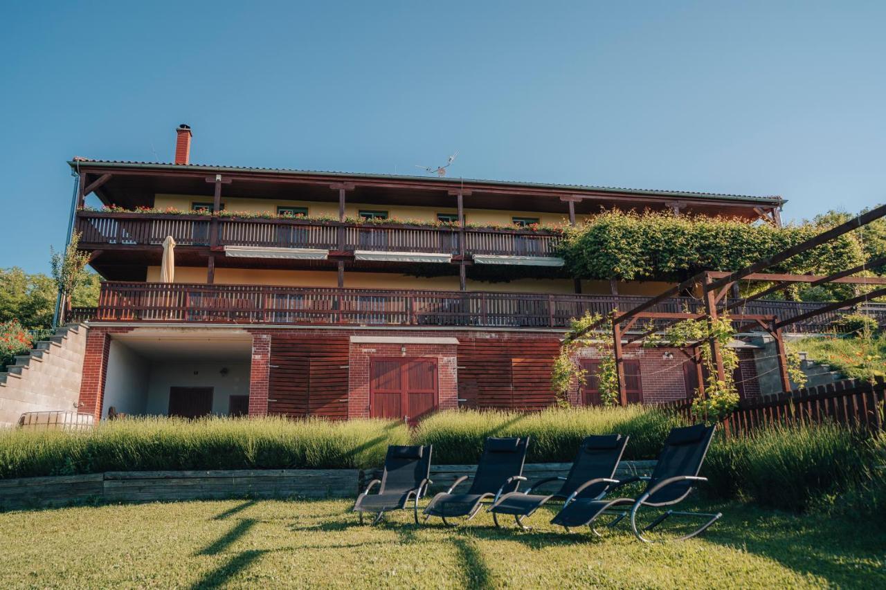 Farma Ovčí Terasy Villa Němčičky Bagian luar foto